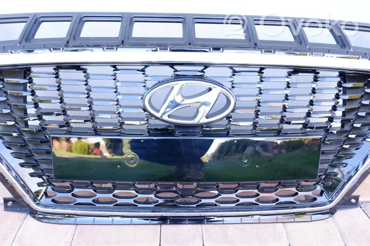 Hyundai i30 Etupuskurin ylempi jäähdytinsäleikkö 86351G4000