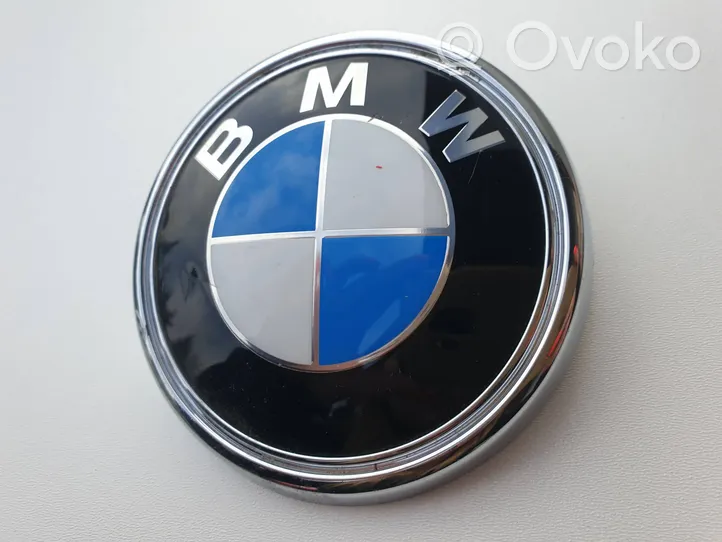 BMW X3 E83 Mostrina con logo/emblema della casa automobilistica 3401005