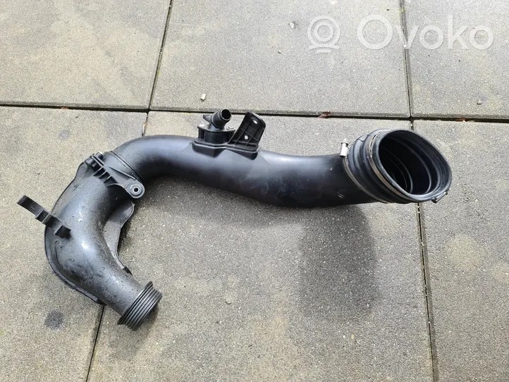 BMW 3 E92 E93 Oro paėmimo kanalo detalė (-ės) 7599286