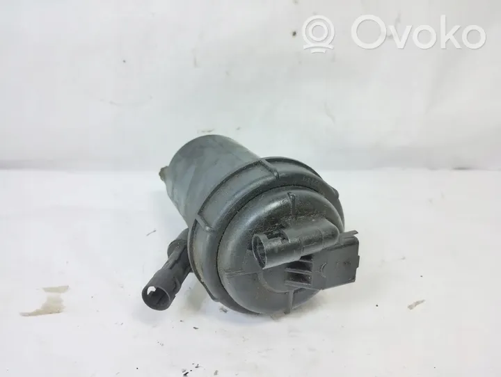 Opel Zafira B Boîtier de filtre à carburant 13122587