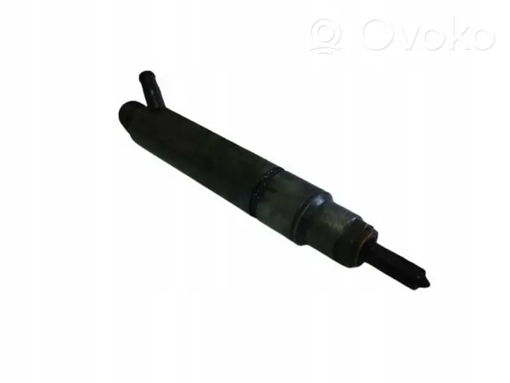 Volkswagen Golf IV Fuel injector 028130201L