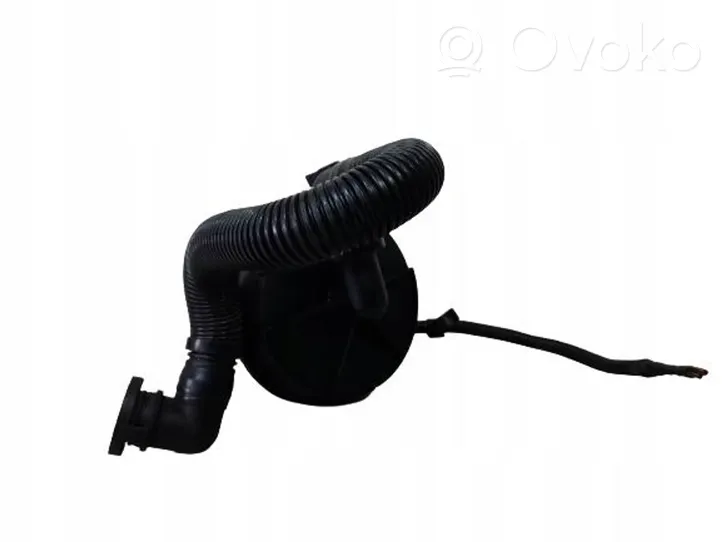 Audi A4 S4 B5 8D Secondary air pump 06A959253B