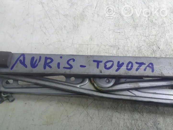 Toyota Auris 150 Etuikkunan nostomekanismi ilman moottoria 85710-0D100