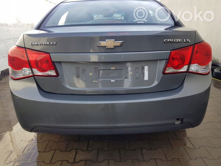 Chevrolet Cruze Takapalkki 