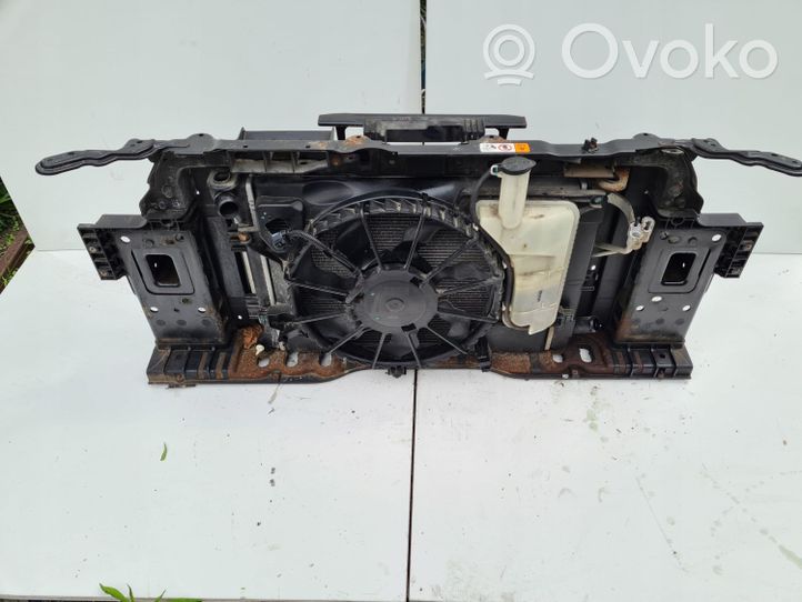 Hyundai i30 Pannello di supporto del radiatore 