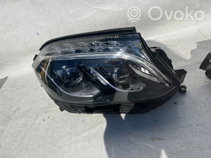 Mercedes-Benz GLS X166 Lampa przednia A1669064603