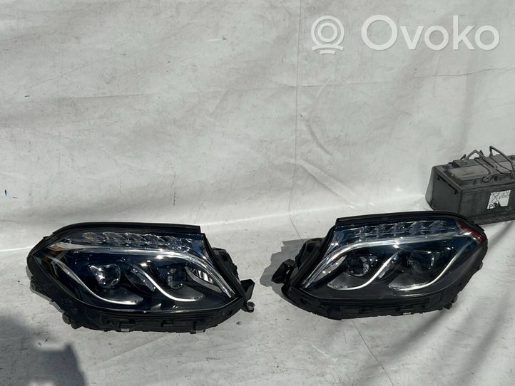 Mercedes-Benz GLS X166 Lampa przednia A1669064603