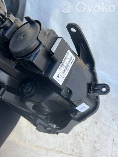 260609367R Dacia Duster II Scheinwerfer, 305.68 € | RRR