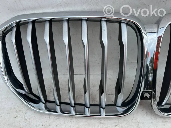 BMW X5 G05 Grille de calandre avant 7454887