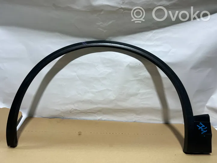 Volkswagen Touareg III Front arch trim 760853717