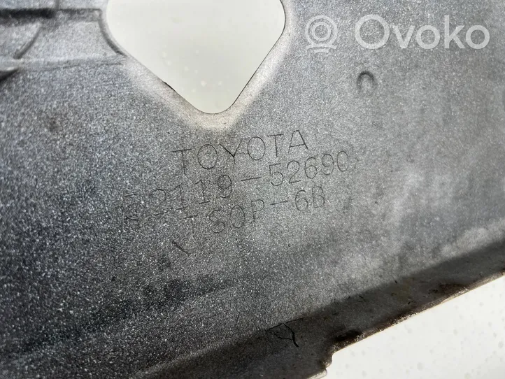 Toyota Verso-S Передний бампер 52119-52690