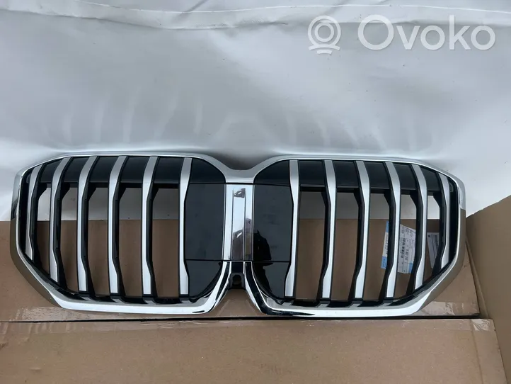 BMW 2 Active Tourer U06 Grille calandre supérieure de pare-chocs avant 8737189