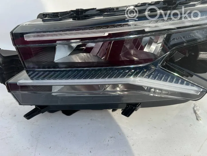 Citroen C5 Aircross Lampa przednia 9845356280