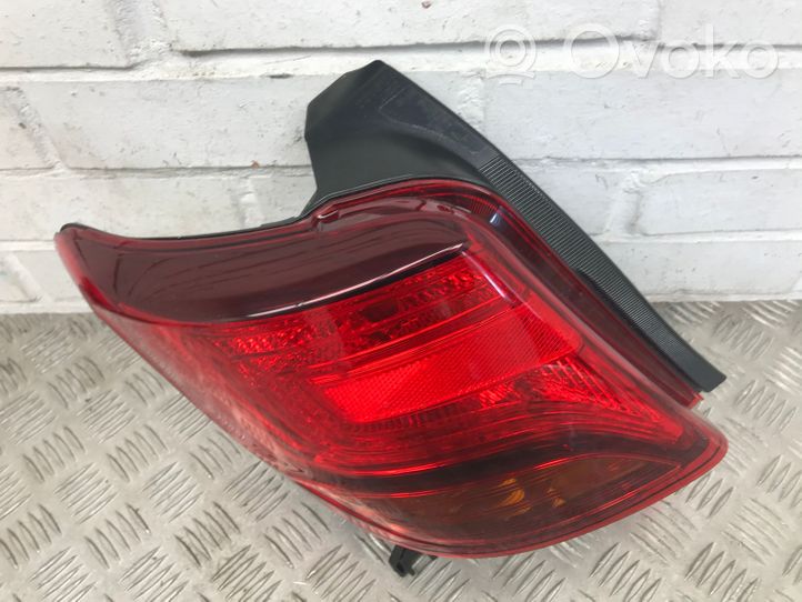 Toyota Yaris Rear/tail lights E41748902