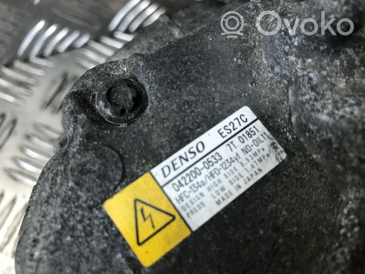 Toyota RAV 4 (XA40) Kompresor / Sprężarka klimatyzacji A/C 0422000533