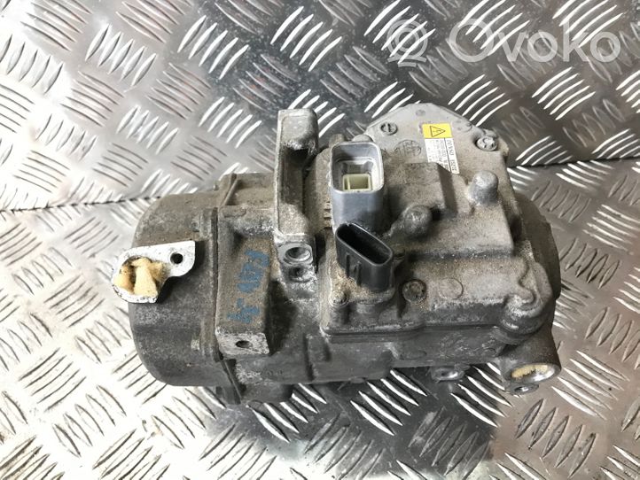 Toyota RAV 4 (XA40) Air conditioning (A/C) compressor (pump) 0422000533