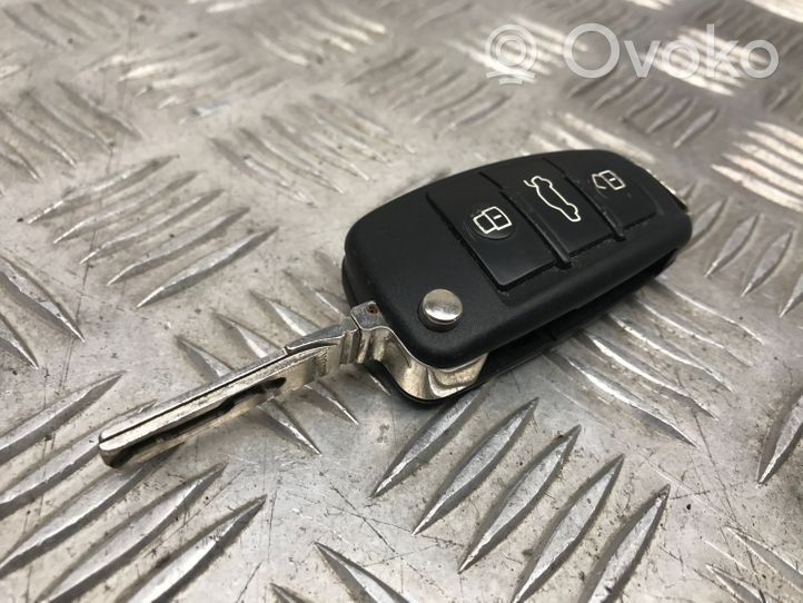 Audi Q3 8U Ignition key/card 5FA010659