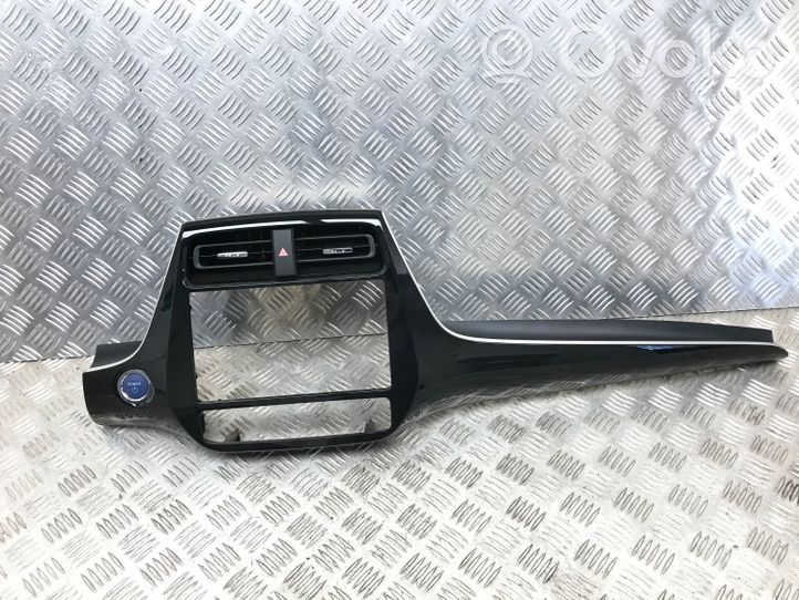 Toyota Prius (XW50) Panneau de garniture tableau de bord 5547647060