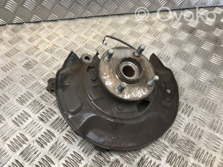 Toyota Yaris Cubo de rueda delantera 500124