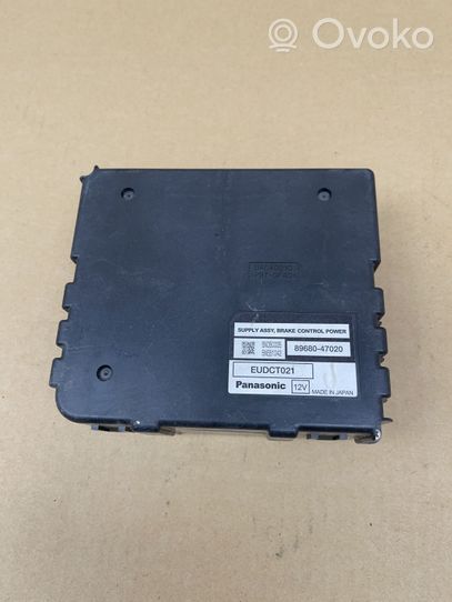 Toyota Prius (XW20) Module de frein de stationnement 8968047020