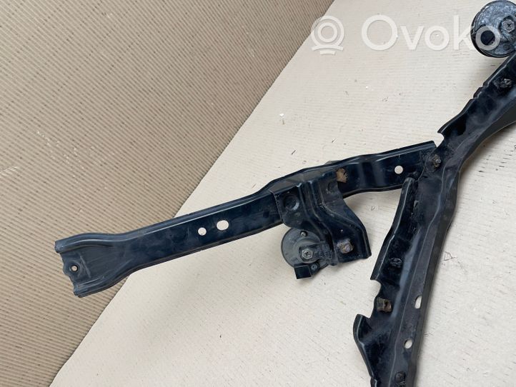 Toyota RAV 4 (XA40) Panel mocowania chłodnicy / góra 8652020300