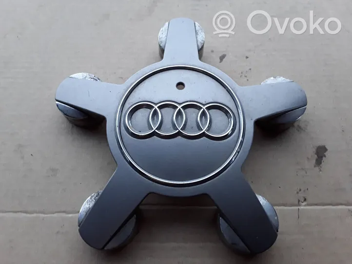 Audi A6 S6 C7 4G Borchia ruota originale 4F0601165N