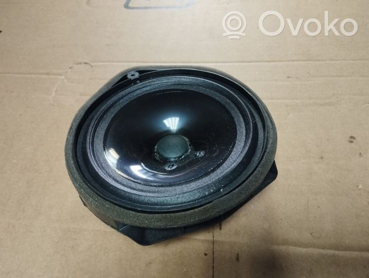 Honda CR-V Front door speaker 