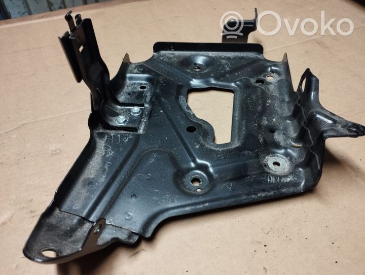 Honda CR-V Battery tray 