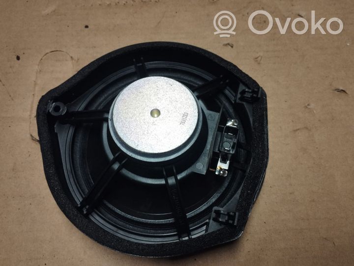 Honda CR-V Front door speaker 