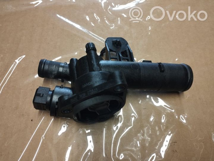 Nissan Qashqai Boîtier de thermostat / thermostat 