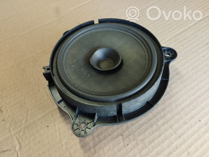 Nissan Note (E11) Haut-parleur de porte avant 7606500485