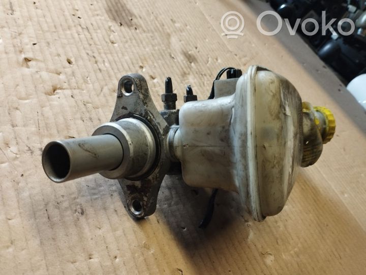 Chrysler Voyager Główny cylinder hamulca 628215307