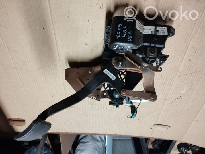 Chrysler Town & Country V Brake pedal 04721923AC