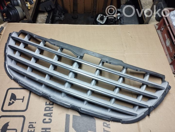 Chrysler Pacifica Front bumper upper radiator grill 04857626AA