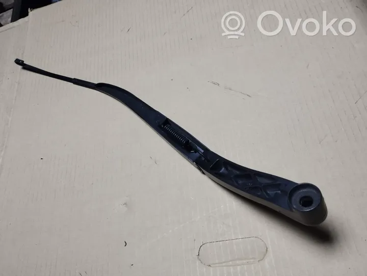 Acura MDX II Front wiper blade arm STXAAS