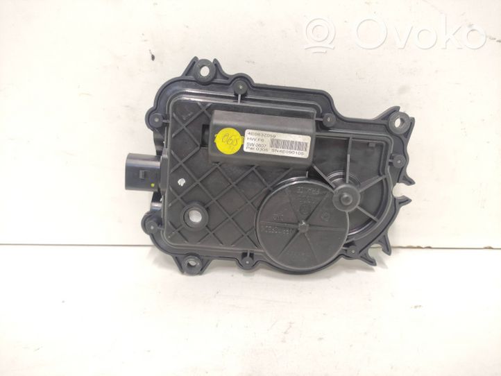 Audi A8 S8 D3 4E Motore per chiusura ammortizzata della porta anteriore 4E0837059