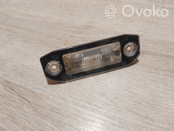 Volvo S40, V40 Lampa oświetlenia tylnej tablicy rejestracyjnej 30634190