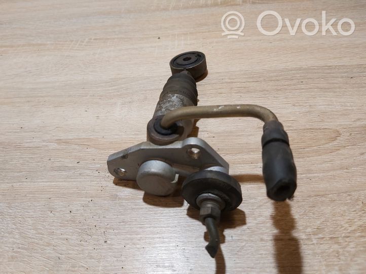 Audi A4 S4 B5 8D Główny cylinder sprzęgła 8D1721401