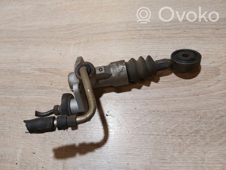 Audi A4 S4 B5 8D Główny cylinder sprzęgła 8D1721401