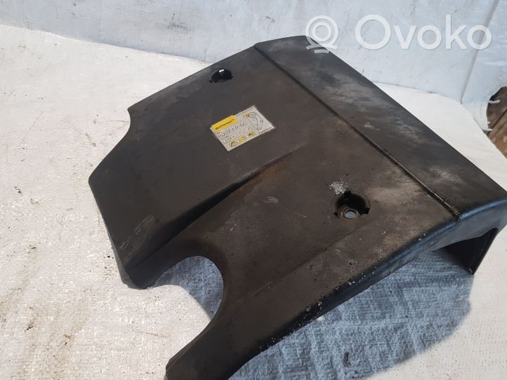 Audi 80 90 S2 B4 Engine cover (trim) 