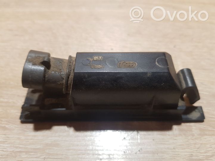 Opel Meriva A Lampa oświetlenia tylnej tablicy rejestracyjnej 57581