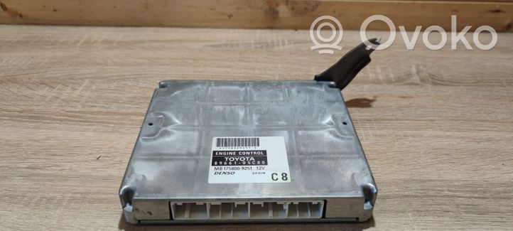 Toyota Avensis T250 Sterownik / Moduł ECU 8966105C80