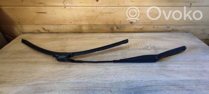 Volvo V50 Windshield/front glass wiper blade 31253996L