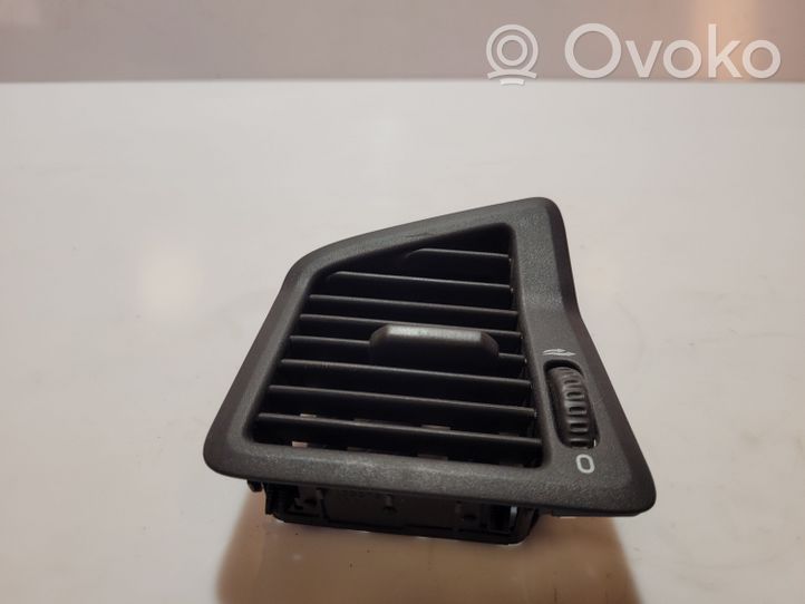 Volvo V70 Copertura griglia di ventilazione laterale cruscotto 349373