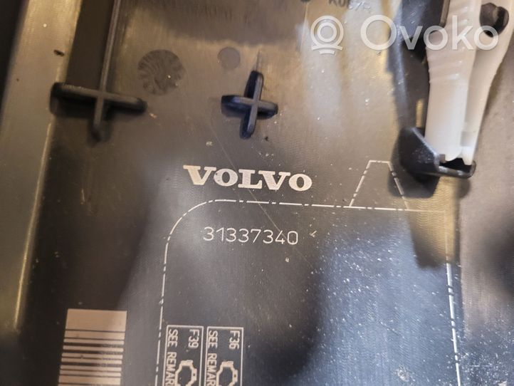 Volvo V60 Pokrywa skrzynki bezpieczników 31337340