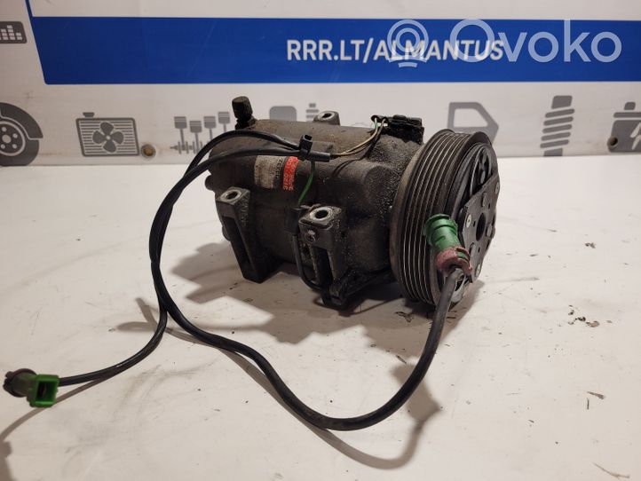 Audi 100 S4 C4 Compressore aria condizionata (A/C) (pompa) 4A0260805C