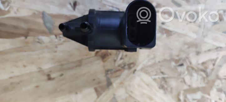 Volkswagen Caddy Vacuum valve 1J0906283