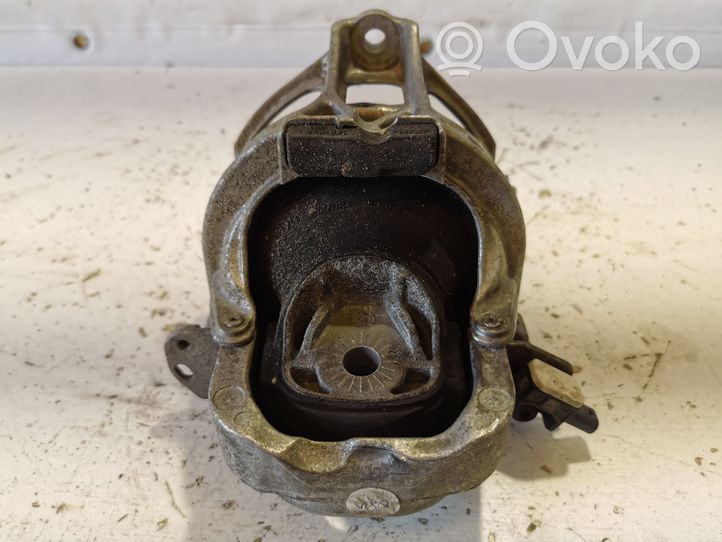 Audi Q7 4M Supporto di montaggio del motore 782215147917