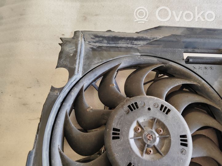 Audi A8 S8 D3 4E Convogliatore ventilatore raffreddamento del radiatore 4E0121205