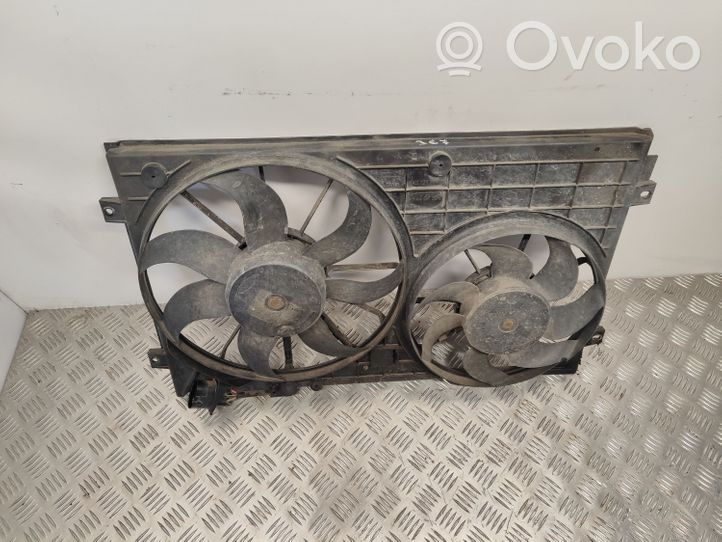 Volkswagen Caddy Radiator cooling fan shroud 1K0121207